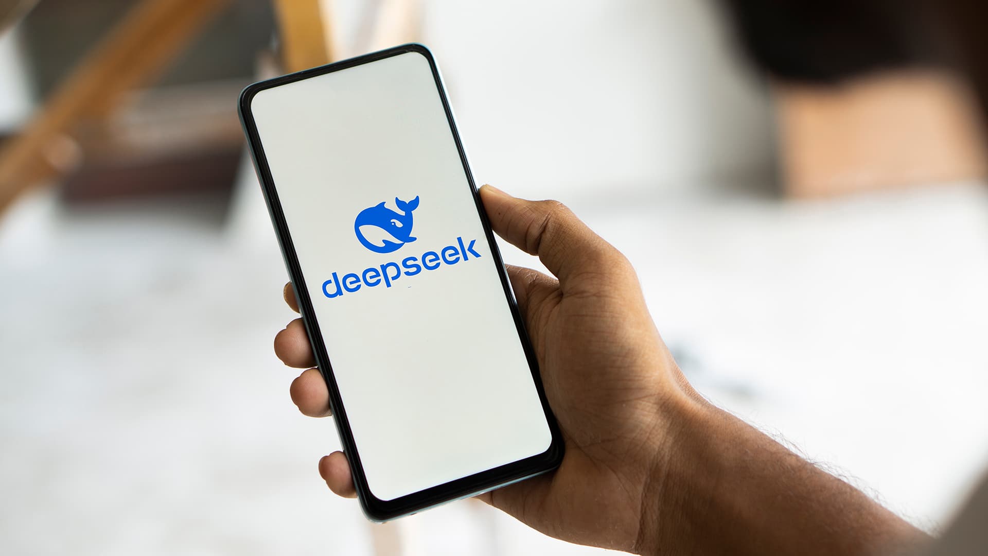 1000 مستند سري.. كيف سرّب مهندس غوغل تفاصيل رقائق الذكاء الاصطناعي للصين؟ | تكنولوجيا